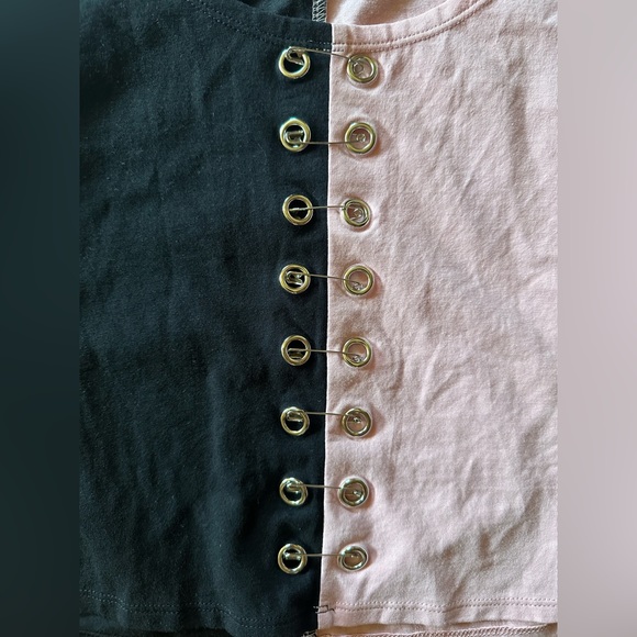 Hot Topic Safety Pin Black and Pink Colorblock Short Sleeve Tee - Picture 2 of 6